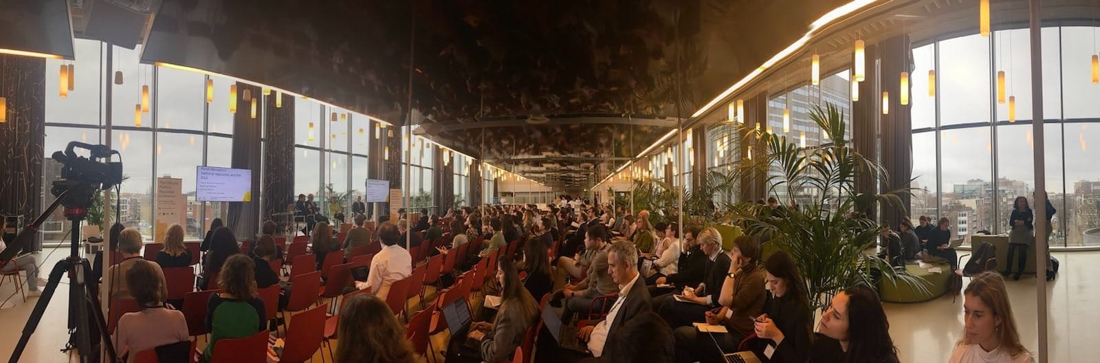 Picture of the main conference room (both the audience and the stage are visible)